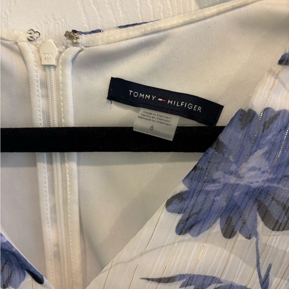 Tommy Hilfiger Floral Blue and White Long Dress - Picture 3 of 3
